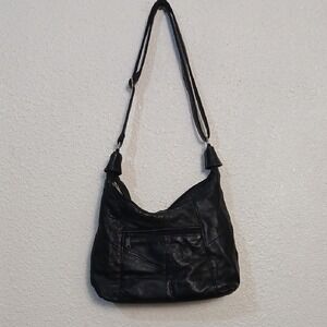 Elegant Black Leather Shoulder Bag